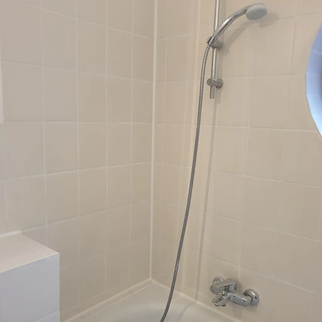 Badezimmerfugen nach der Fugensanierung